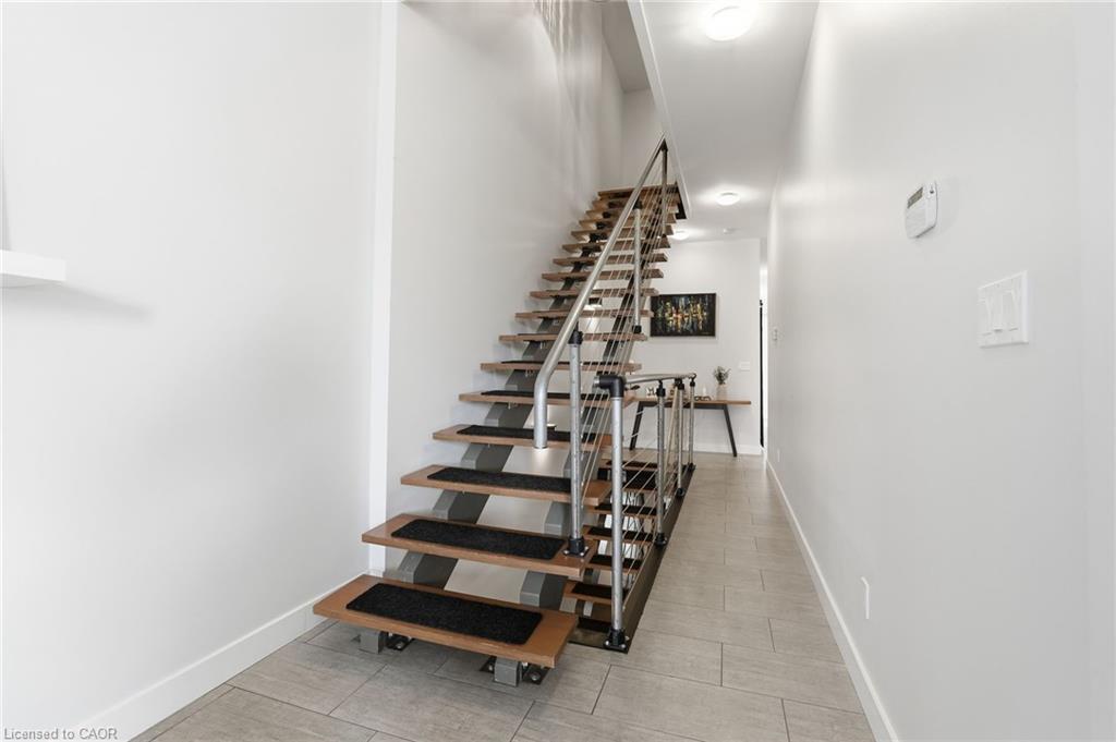 414 John Street Property Photo 19