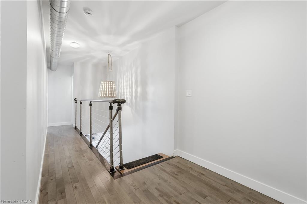 414 John Street Property Photo 20