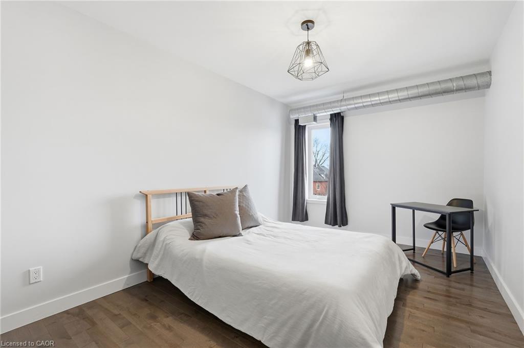 414 John Street Property Photo 30