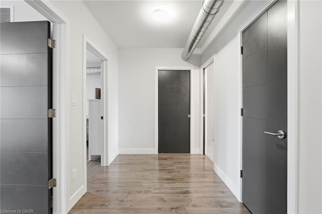 414 John Street Property Photo 34