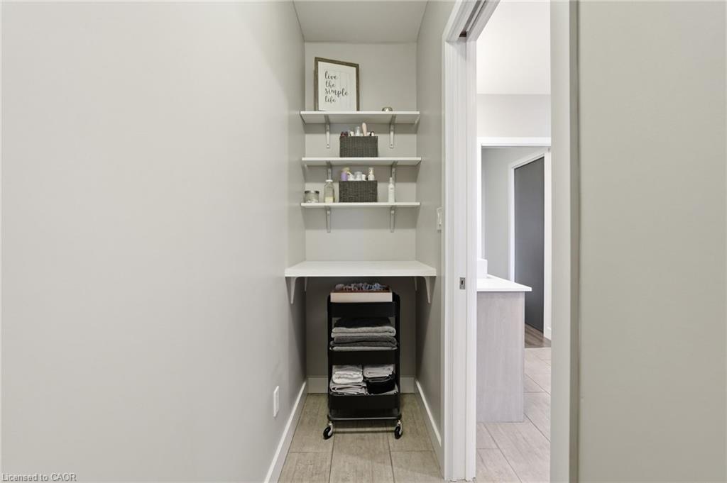 414 John Street Property Photo 40