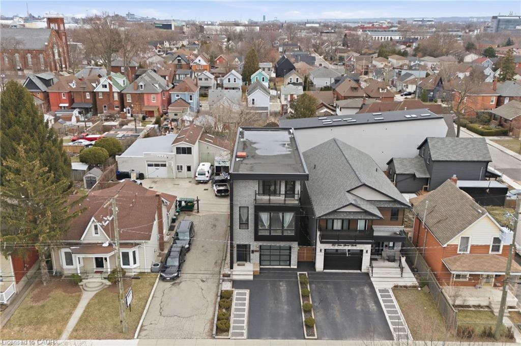414 John Street Property Photo 49