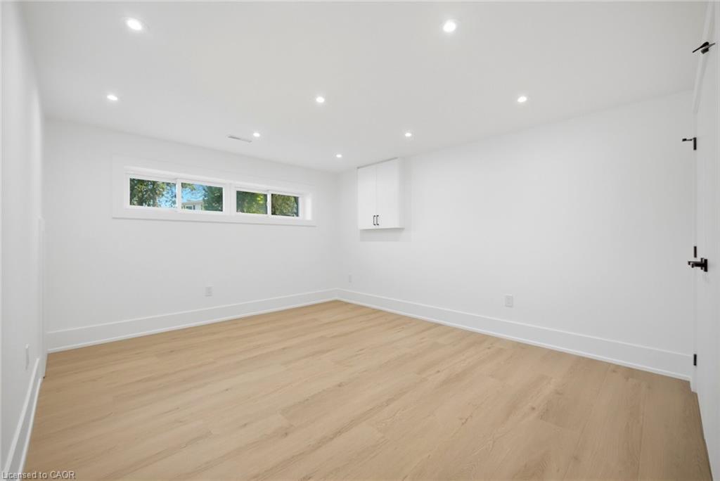 1379 Christina Court Property Photo 29