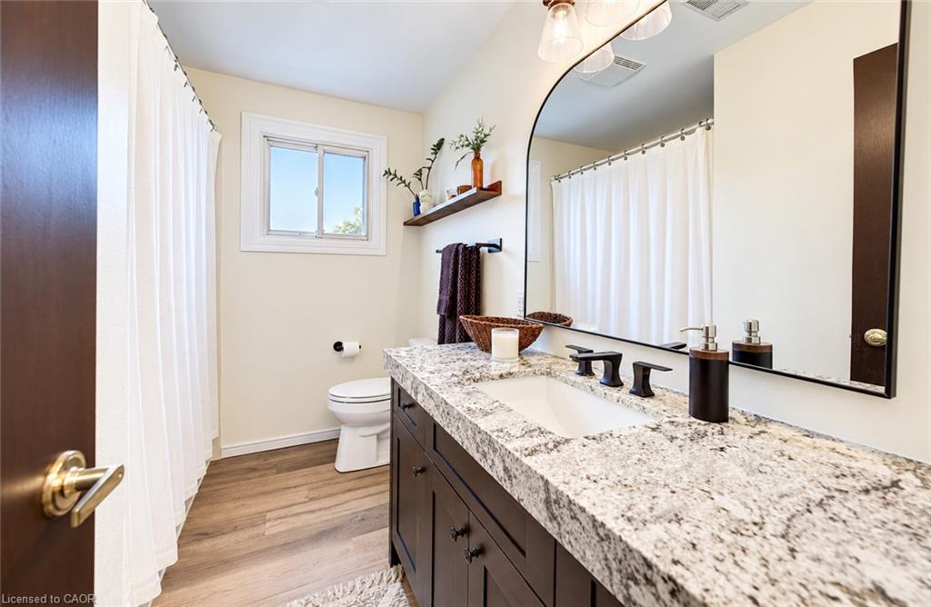 404 Lakeview Drive Property Photo 18