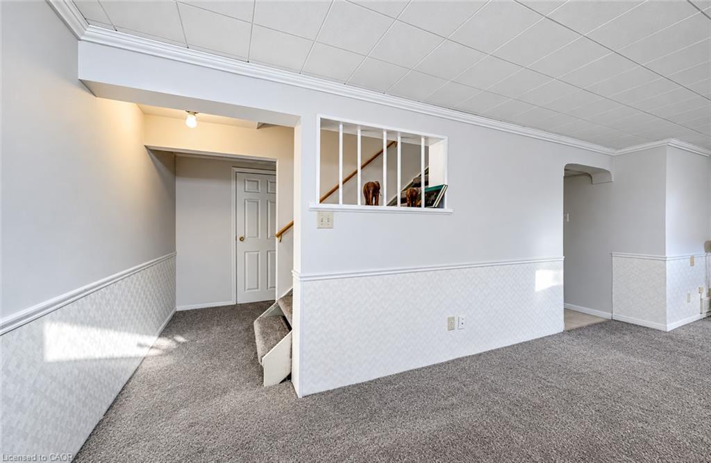 582 Grand Valley Drive Property Photo 12