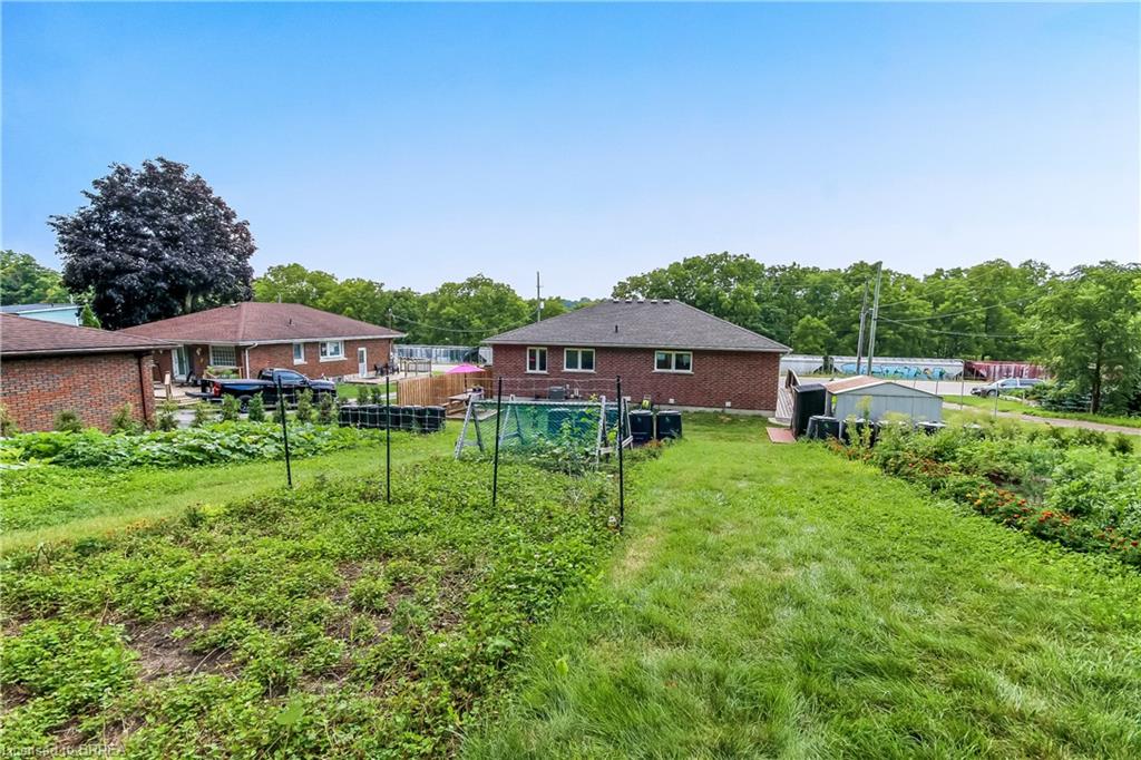 584616 Beachville Road Property Photo 21