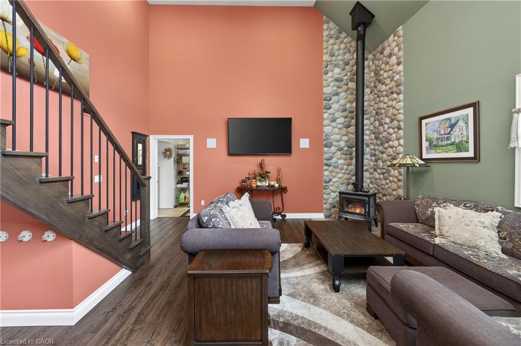 573 Canboro Road Property Photo 13