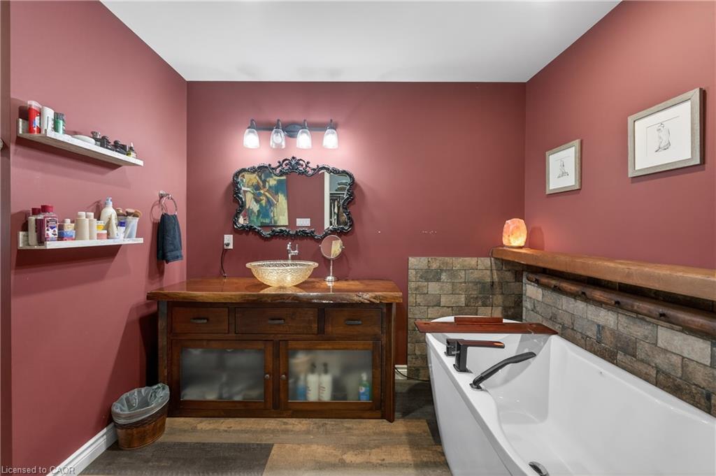 573 Canboro Road Property Photo 29