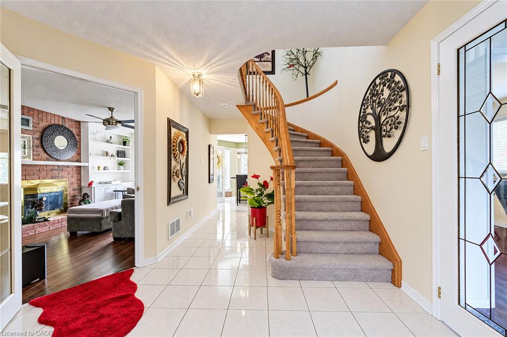 11 Peregrine Crescent Property Photo 5