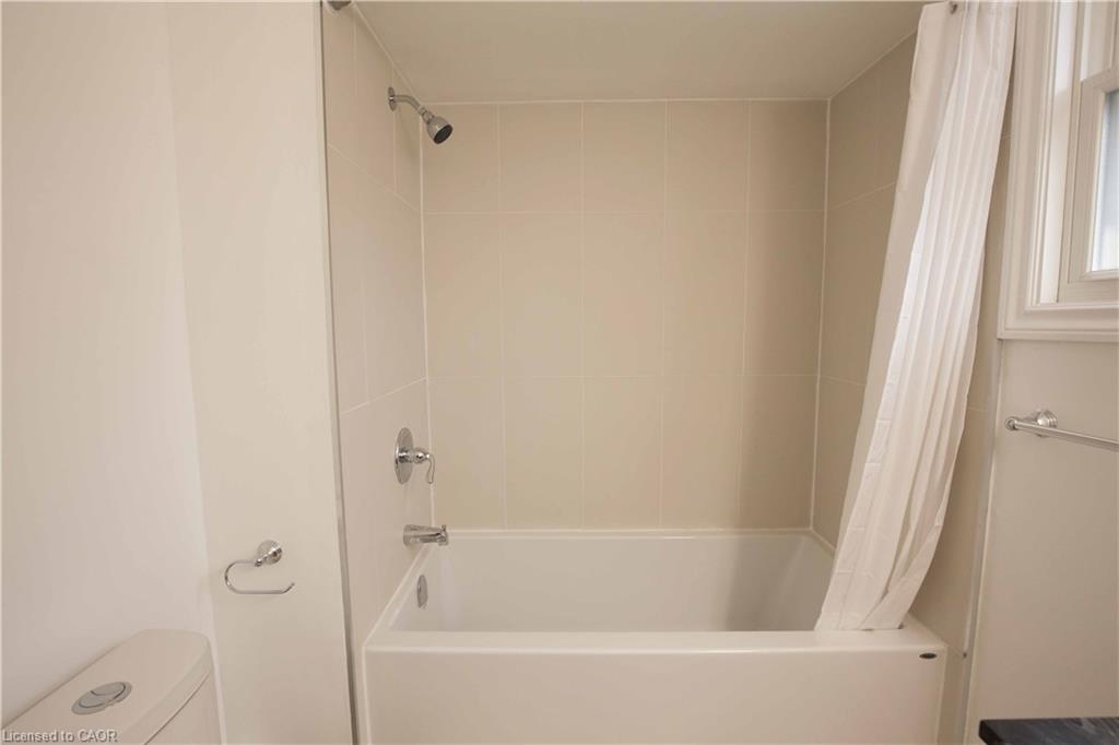 333 Rexford Drive Property Photo 8