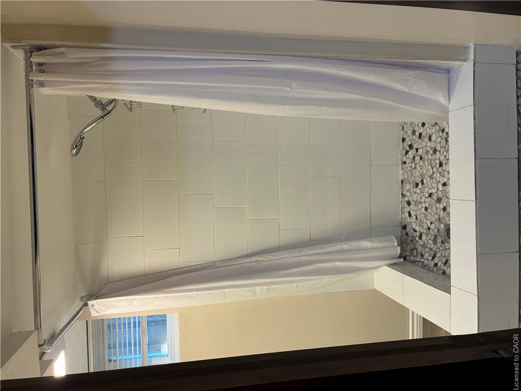333 Rexford Drive Property Photo 13