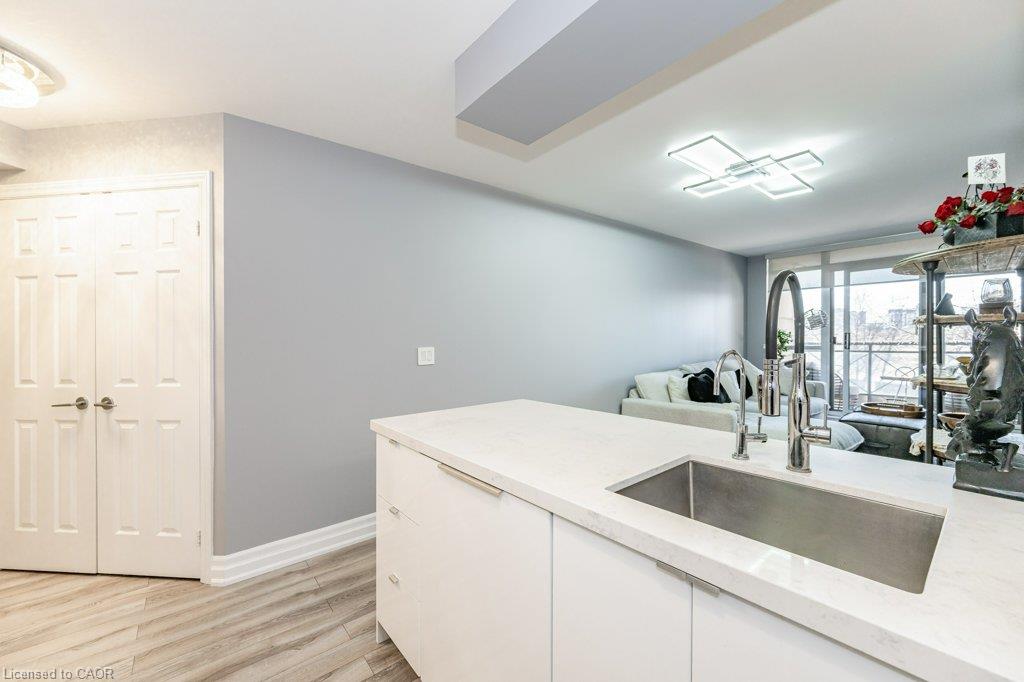 209-2391 Central Park Drive Property Photo 9