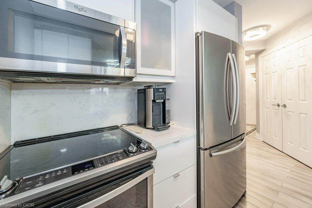 209-2391 Central Park Drive Property Photo 10