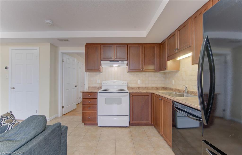 10f-1460 Highland Road W Property Photo 16