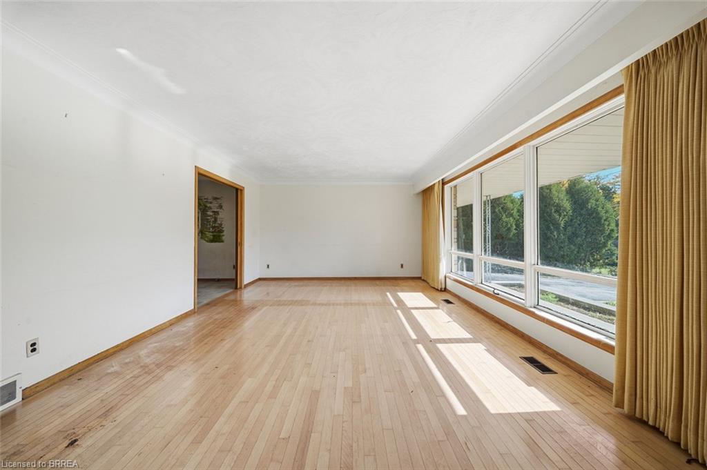 486 Chatham Street Property Photo 4