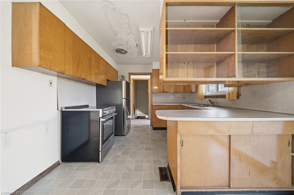 486 Chatham Street Property Photo 9