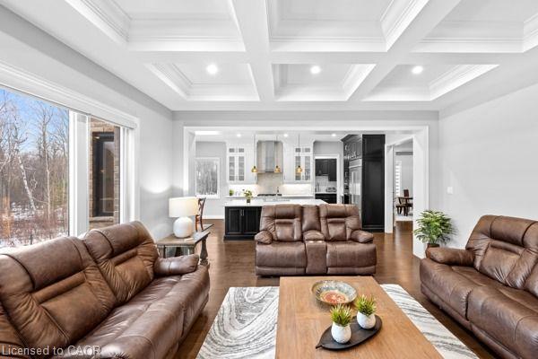 147 Ambrous Crescent Property Photo 11