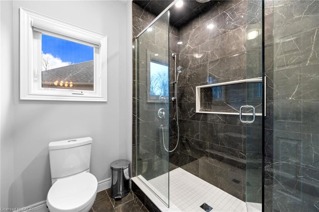 147 Ambrous Crescent Property Photo 27