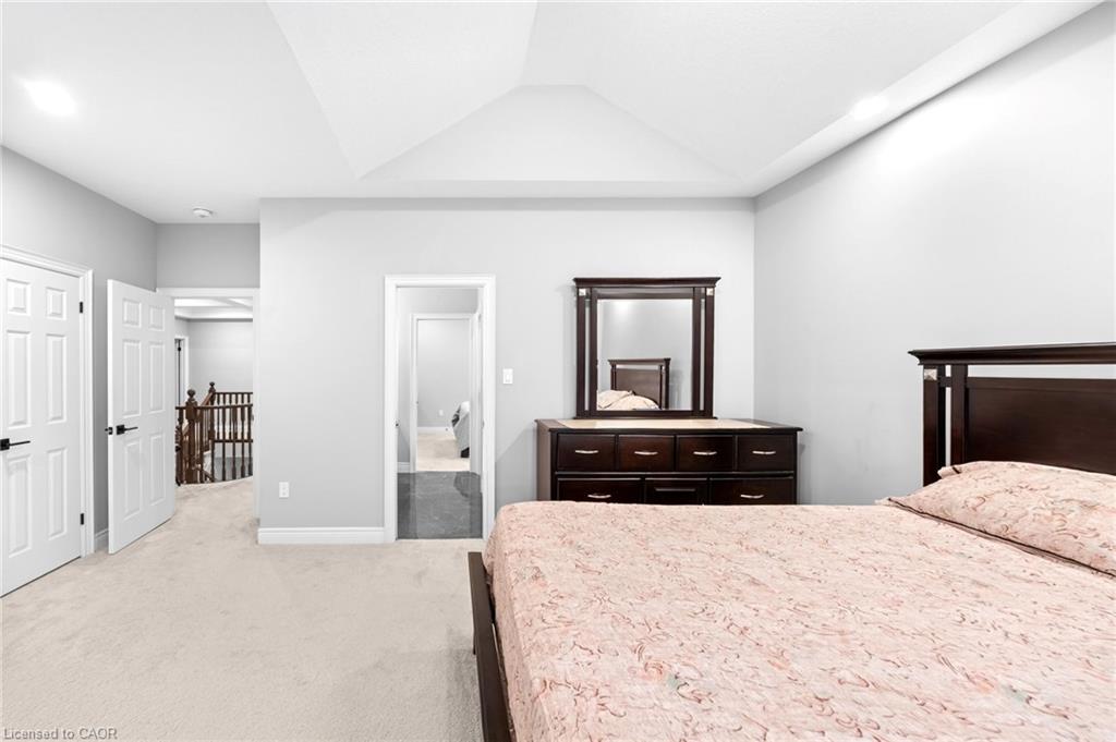 147 Ambrous Crescent Property Photo 29