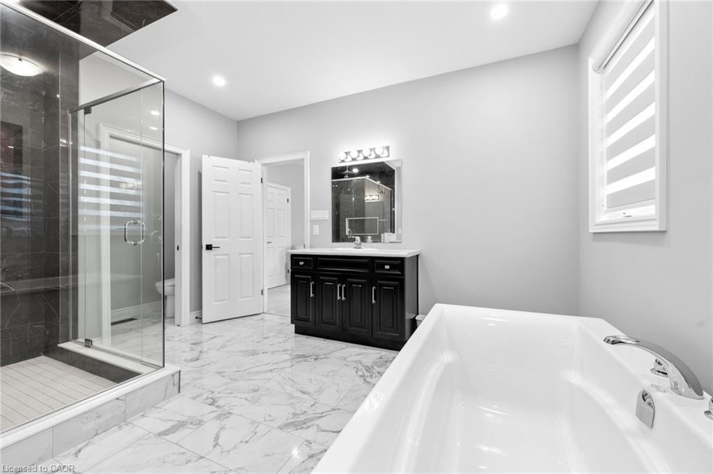 147 Ambrous Crescent Property Photo 33