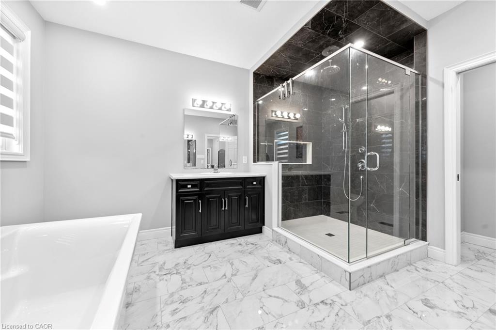 147 Ambrous Crescent Property Photo 34