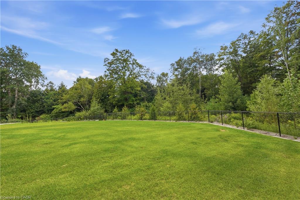 147 Ambrous Crescent Property Photo 46