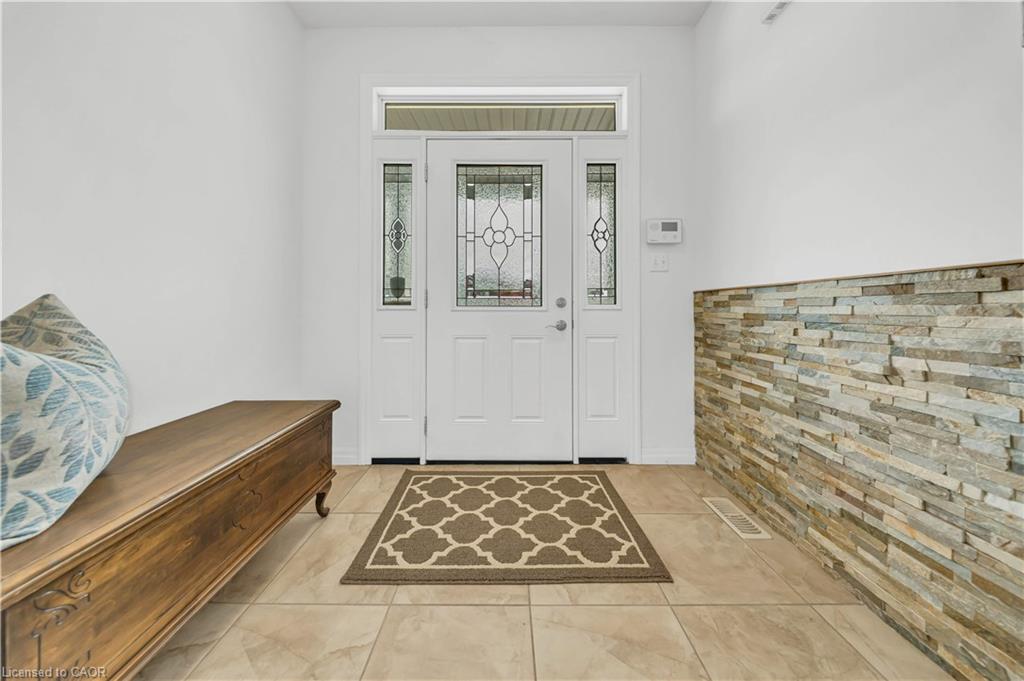 365 Woodbine Avenue Property Photo 5