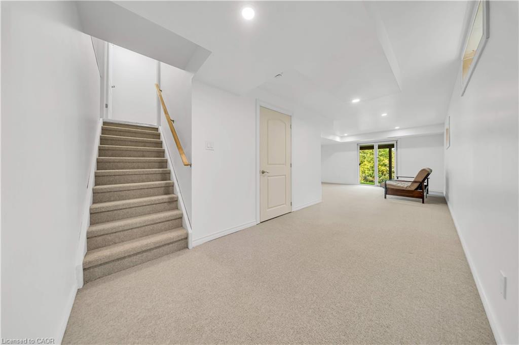 365 Woodbine Avenue Property Photo 19