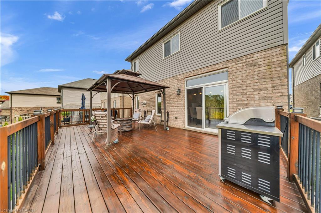 365 Woodbine Avenue Property Photo 23