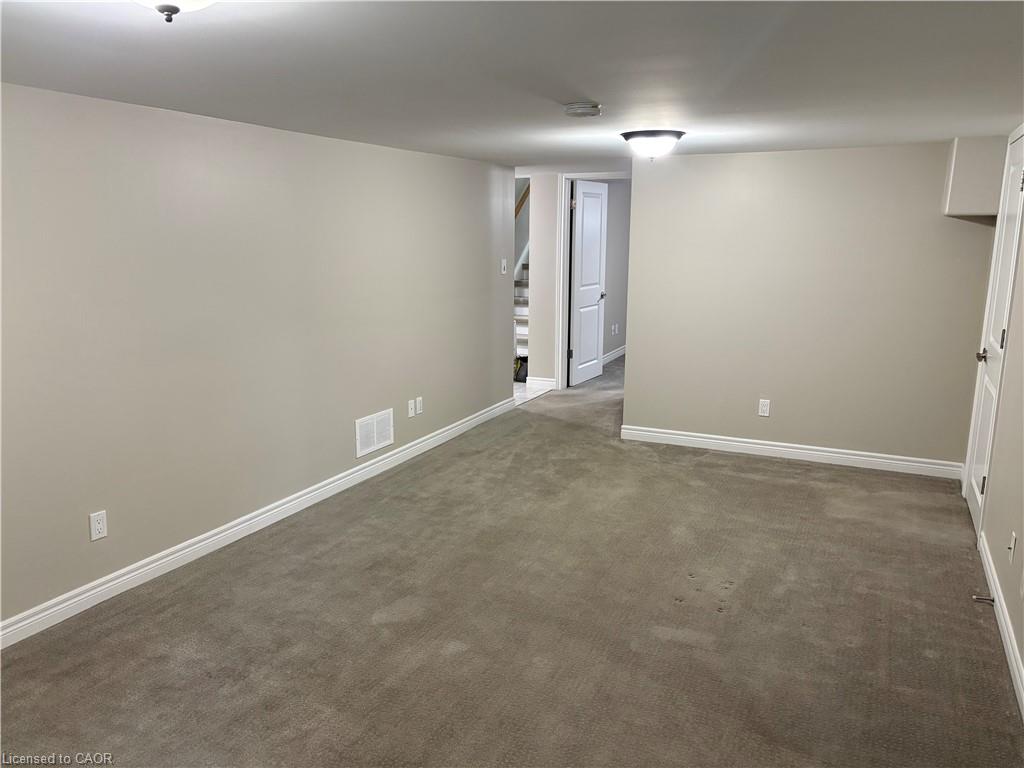 206 Dixon Street Property Photo 4