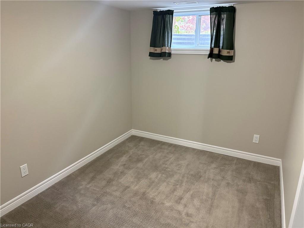206 Dixon Street Property Photo 7