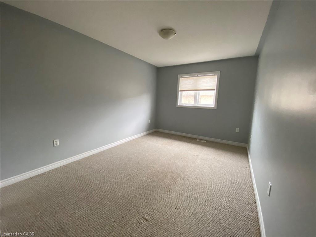 90 Bloom Crescent Property Photo 13