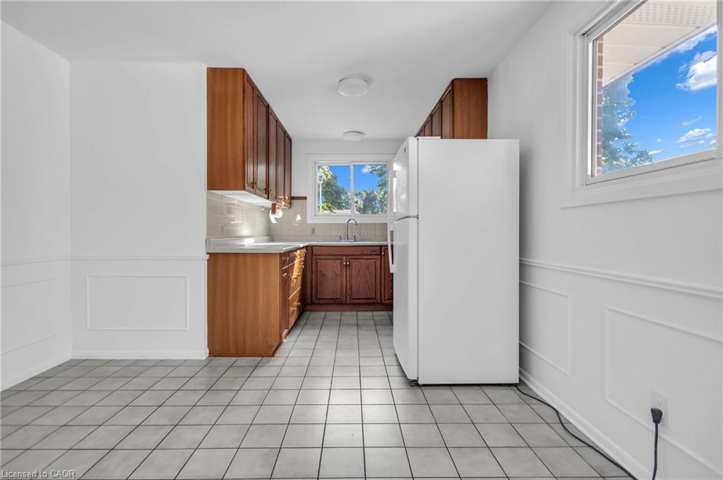 27 Toulon Crescent Property Photo 20