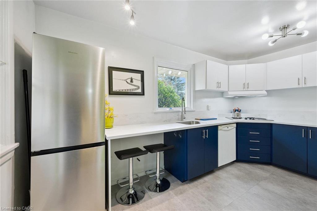 1 Cadillac Drive Property Photo 1