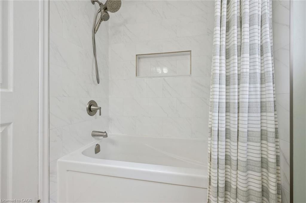 222 Inglis Street Property Photo 24