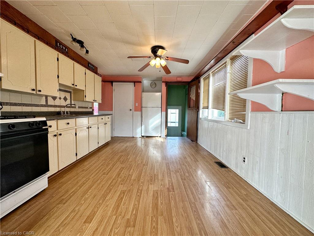 49 Ridge Road E Property Photo 11