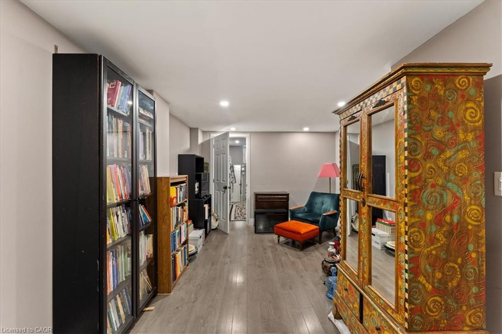 154 Paris Road Property Photo 26