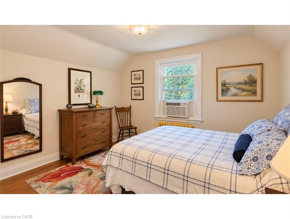541 Emerald Street Property Photo 22