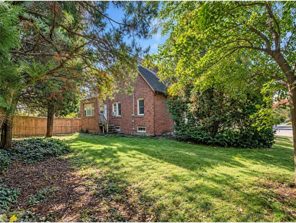 541 Emerald Street Property Photo 29