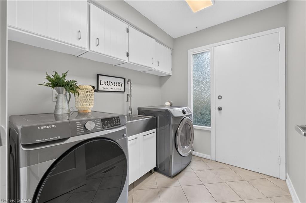 2595 Cavendish Drive Property Photo 22