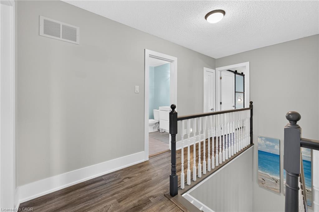 2595 Cavendish Drive Property Photo 23