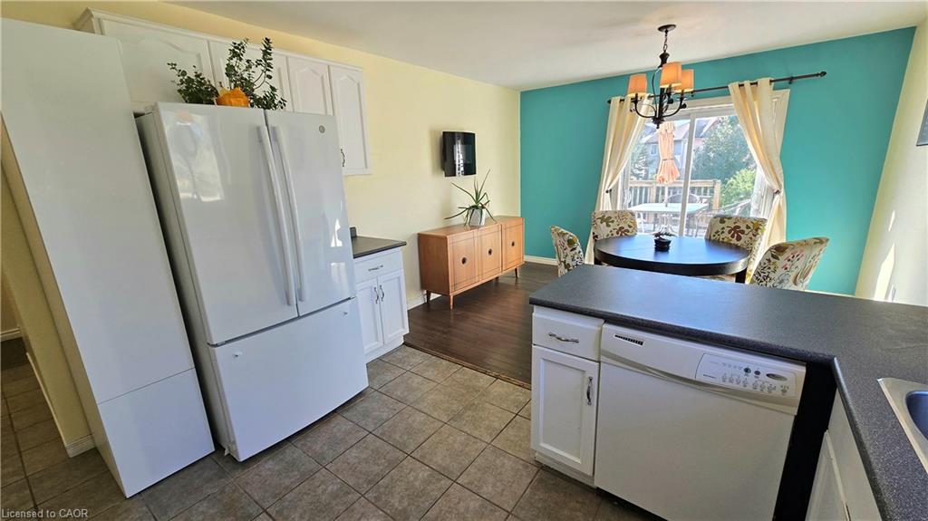 7 Jade Court Property Photo 10