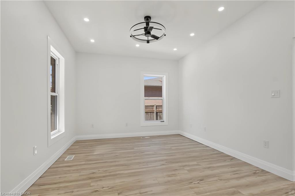 657 Frances Street Property Photo 7