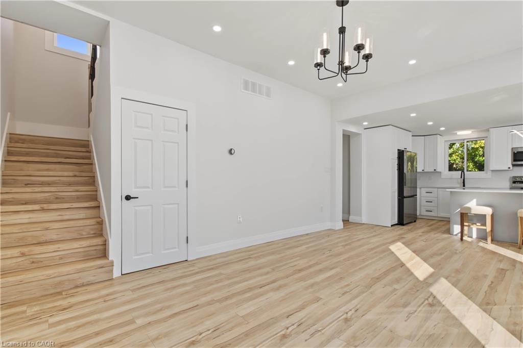 657 Frances Street Property Photo 12