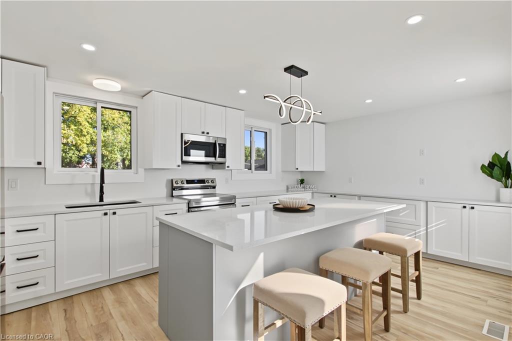 657 Frances Street Property Photo 15