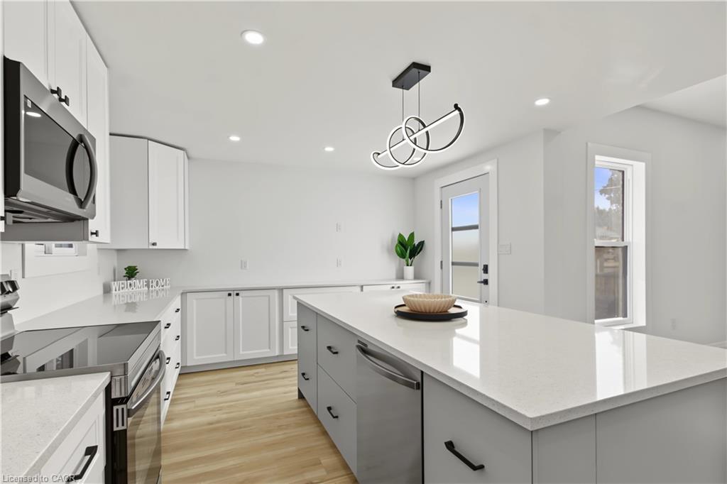 657 Frances Street Property Photo 17