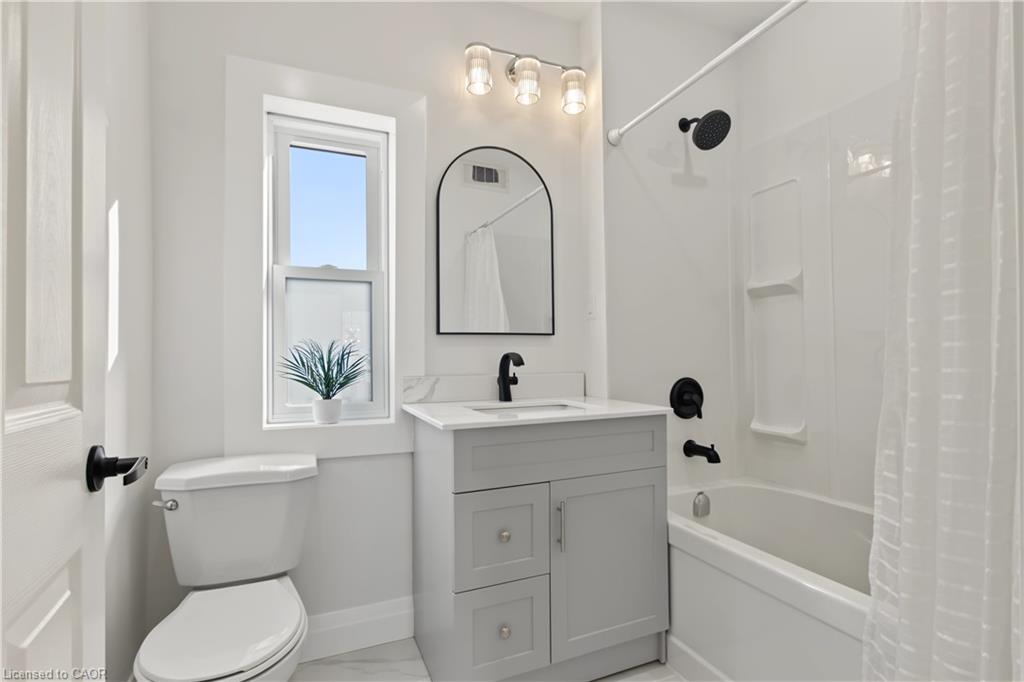 657 Frances Street Property Photo 37