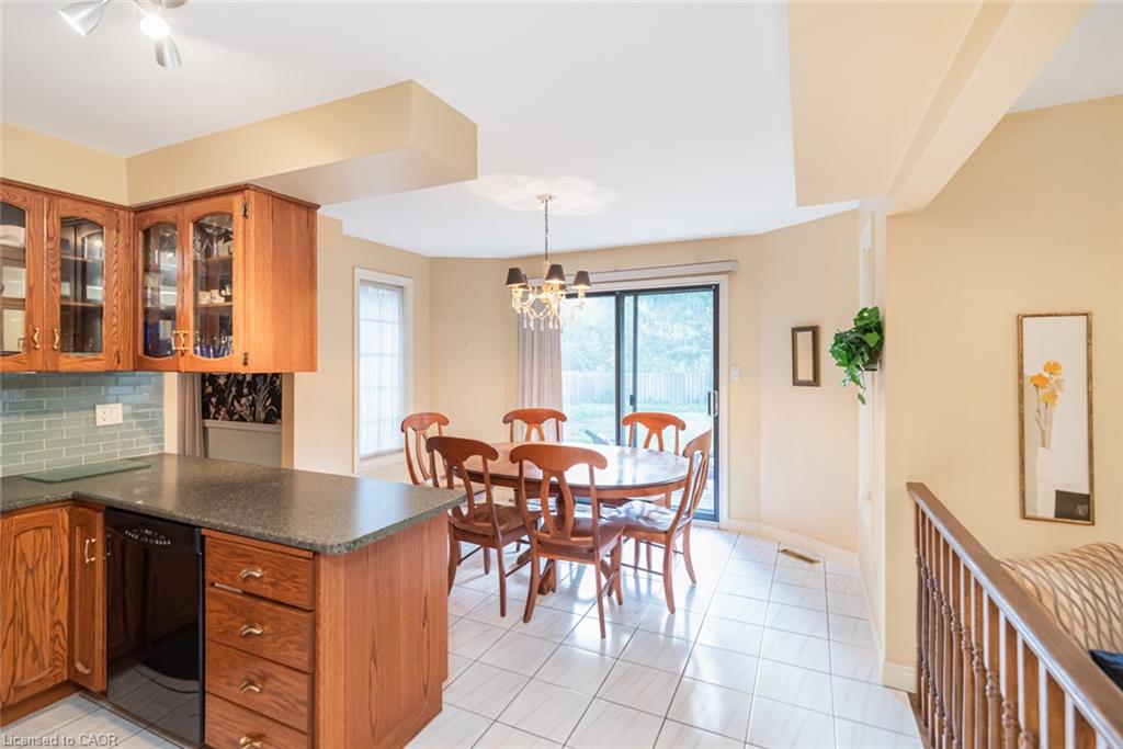 318 Cavendish Drive Property Photo 7