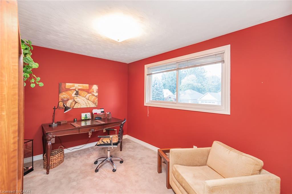 318 Cavendish Drive Property Photo 11