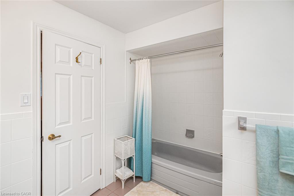 318 Cavendish Drive Property Photo 14
